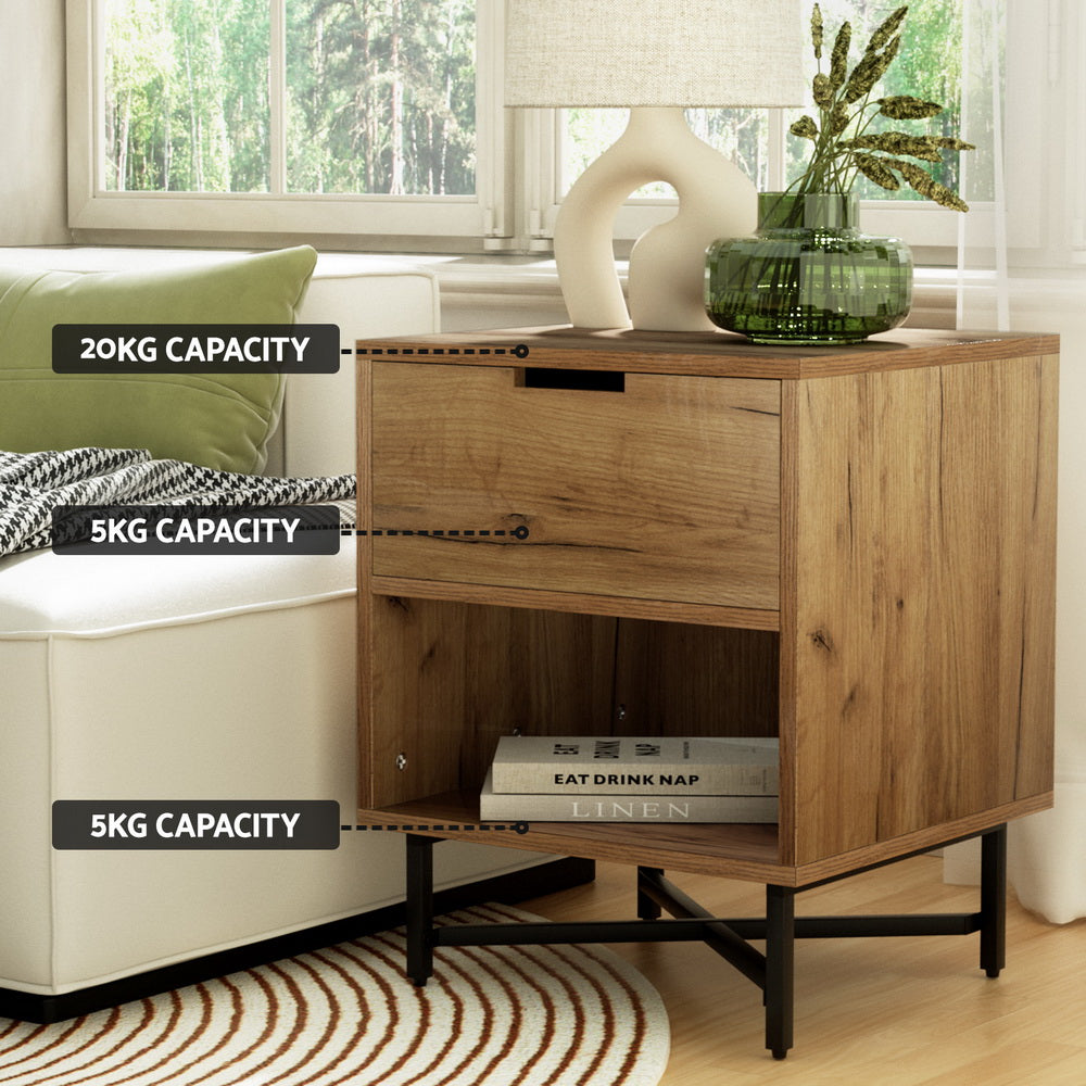Kravu Rust Oak Bedside Table